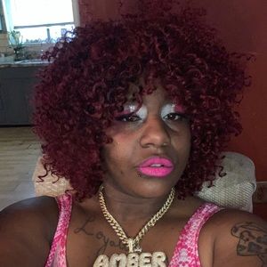 Meet your Posher, Amber